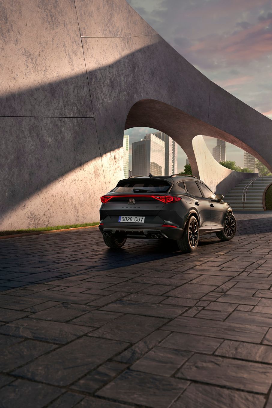 nový cupra formentor kompaktní suv s brzdami Brembo a 19palcovými broušenými disky v odstínu mědi