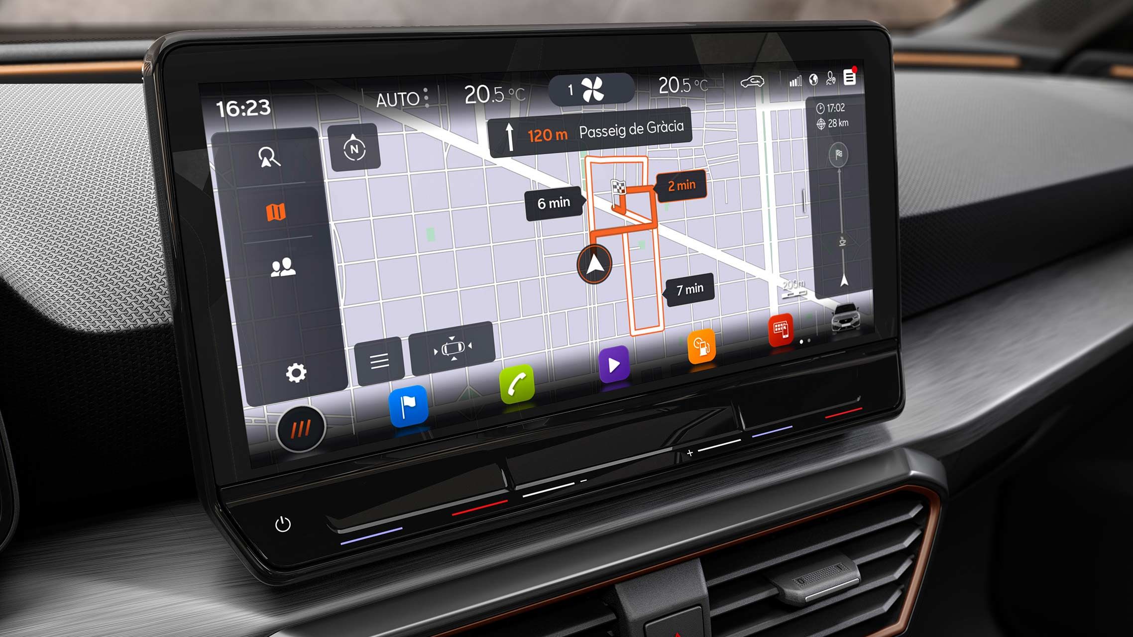 Nový kompaktní sportovní vůz CUPRA Leon 5D ehybrid, navigační systém s mapami