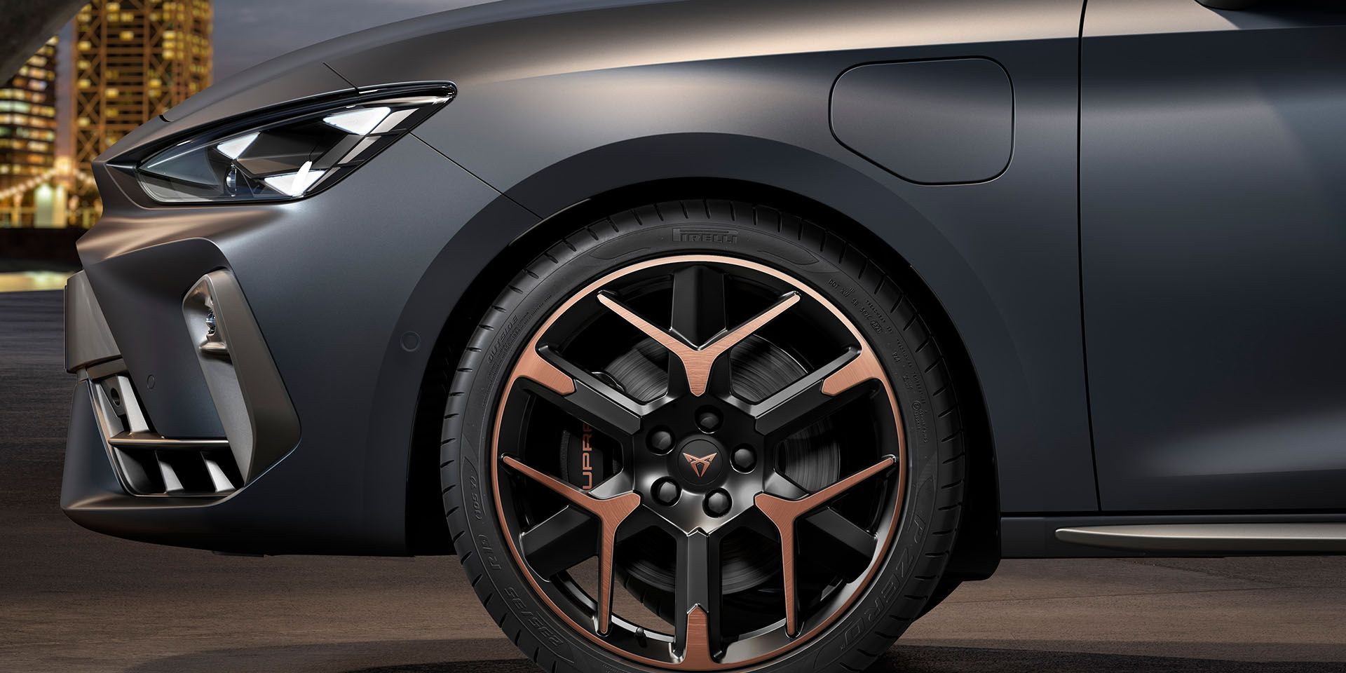 CUPRA Born 20 Zoll Leichtmetallfelgen Glossy Black Finish