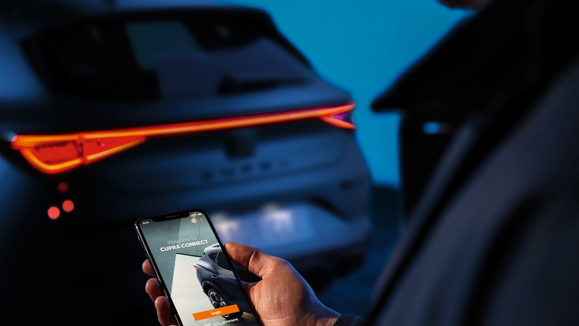 Služby se vzdáleným přístupem pro nový rodinný sportovní vůz CUPRA Leon Sportstourer ehybrid. Pohled do interiéru