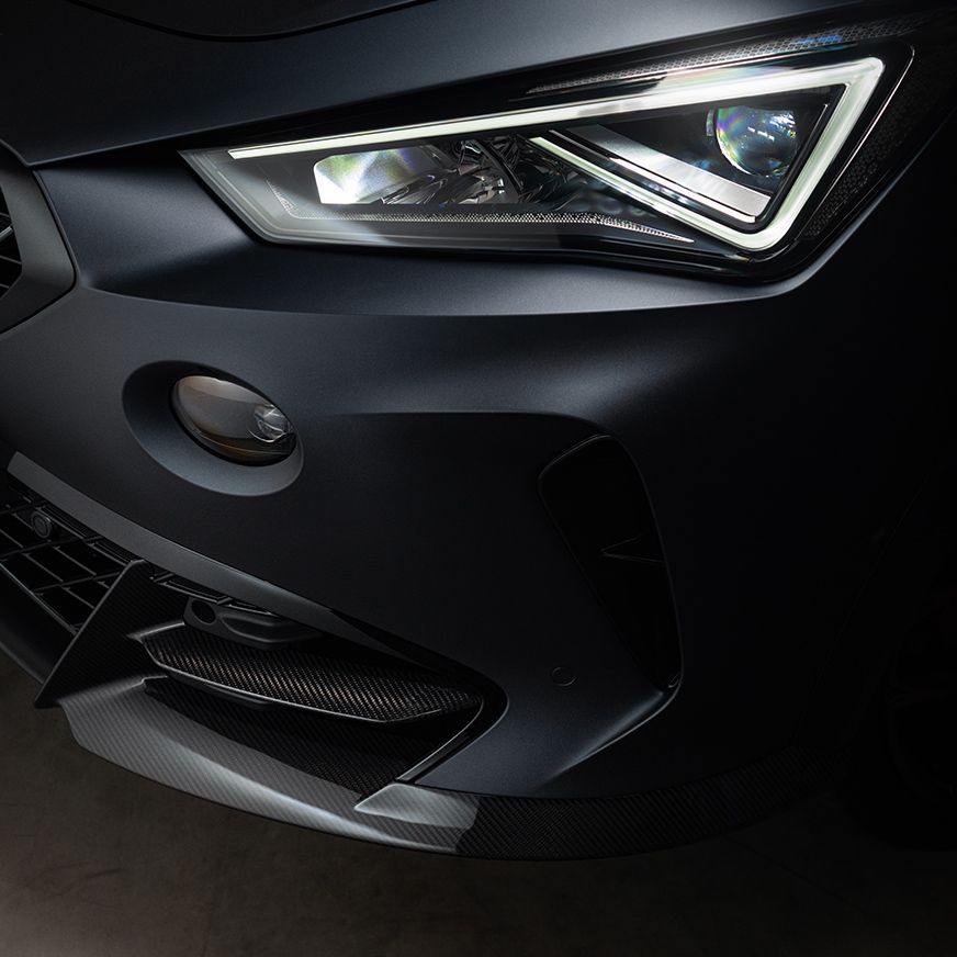 CUPRA Formentor VZ5  přední nárazník a mlhová světla