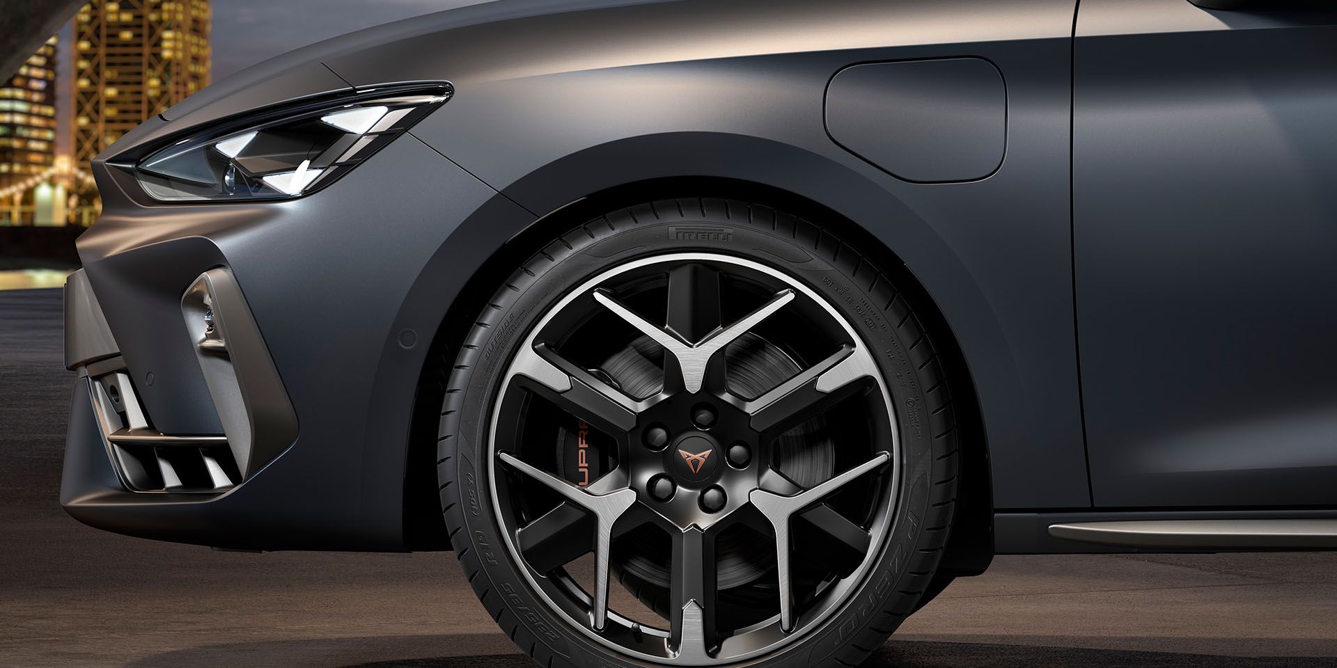 CUPRA Born 19 Zoll Leichtmetallfelgen Glossy Black Copper