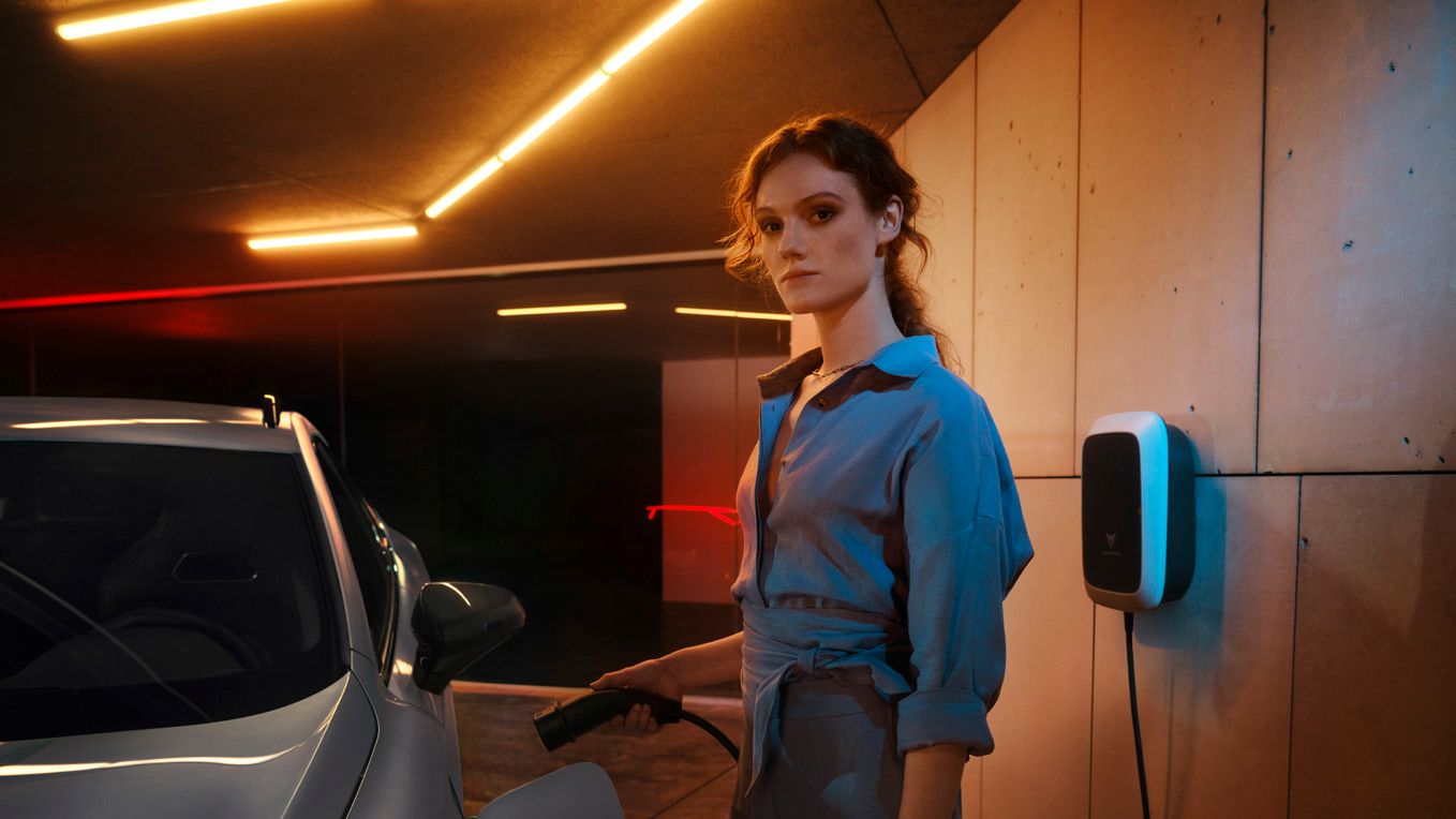 Nabíječka pro nový kompaktní sportovní vůz CUPRA Leon ehybrid 