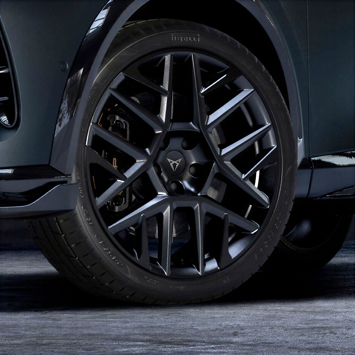Detailní záběr na 19" kola "CUSTOM" na modelu CUPRA Formentor