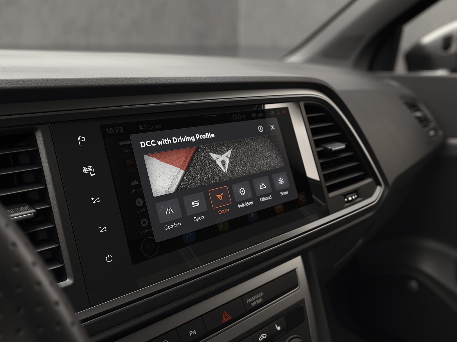 CUPRA Ateca 2020 displej infotainmentu a volba jízdního režimu CUPRA Drive Profile
