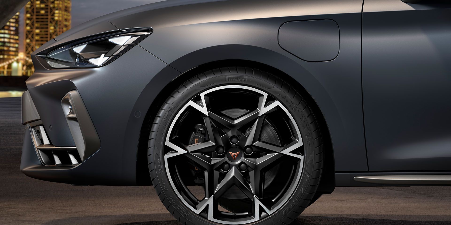 CUPRA Born 20 Zoll Leichtmetallfelgen Sport Black
